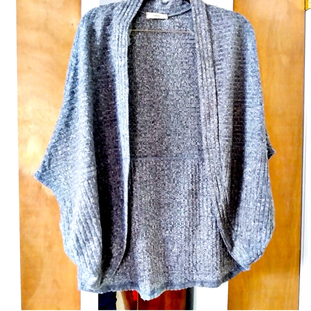 Entro Gray Slouchy Shrug Short Sleeve Cardigan